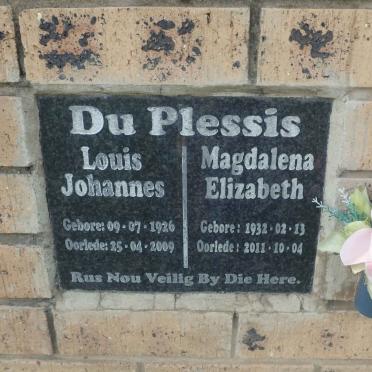 PLESSIS Louis Johannes, du 1926-2009 &amp; Magdalena Elizabeth 1932-2011