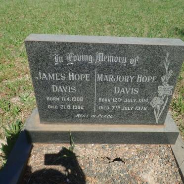 DAVIS James Hope 1908-1982 &amp; Marjory Hope 1914-1978