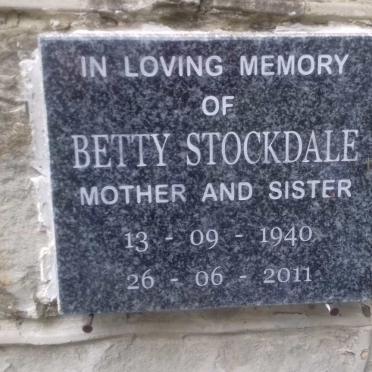 STOCKDALE Betty 1940-2011
