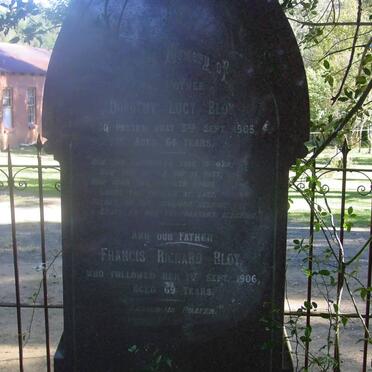 Kwazulu-Natal, KLIPRIVIER district, Van Reenen, The Reproach 4237_1, farm cemetery