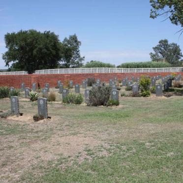 2. Overview / Oorsig Commonwealth War Graves