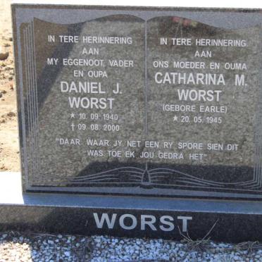 WORST Daniel J. 1940-2000 &amp; Catharina M. EARLE 1945-