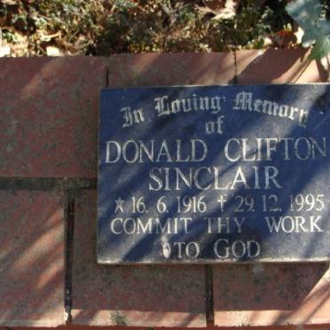 SINCLAIR Donald Clifton 1916-1995