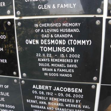 TOMLINSON Owen Desmond ??22-2002