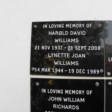 WILLIAMS Harold David 1937-2008 &amp; Lynette Joan 1944-1989