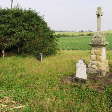 Kwazulu-Natal, MTUNZINI district, Emoyeni, Emoyeni Mission 7638, Dunn family graves