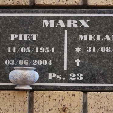 MARX Piet 1954-2004 &amp; Melanie 1964-