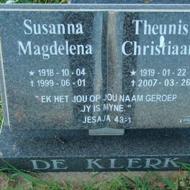 KLERK Theunis Christiaan, de 1919-2007 &amp; Susanna Magdelena 1918-1999