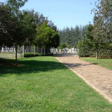 1. Braunschweig Cemetery Entrance