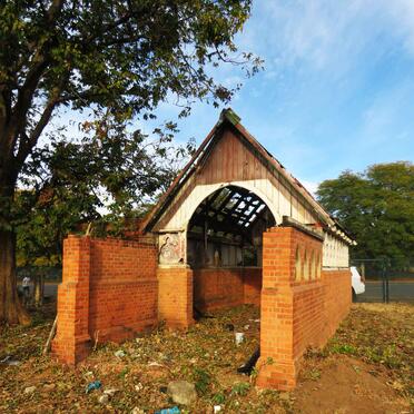 1. Overview photos of the cemetery