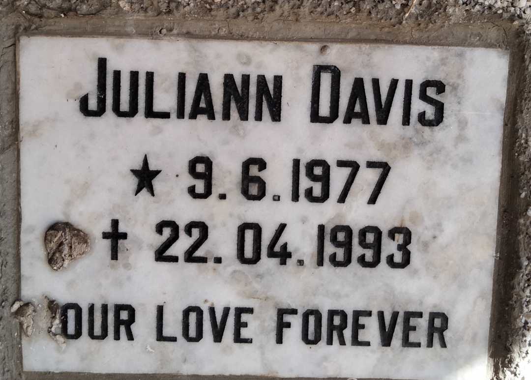 DAVIS Juliann 1977-1993