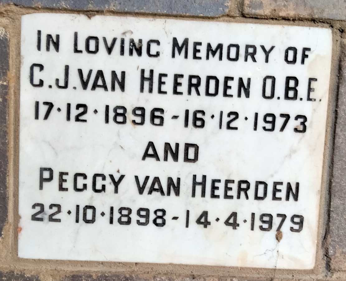 HEERDEN C.J., van 1896-1973 & Peggy 1898-1979