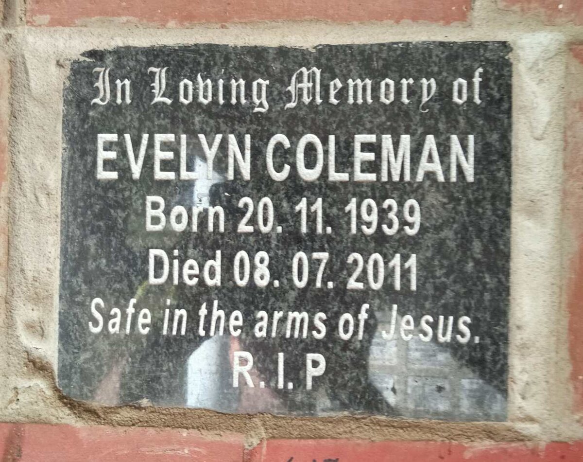 COLEMAN Evelyn 1939-2011