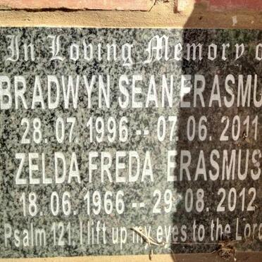 ERASMUS Bradwyn Sean 1996-2011 :: ERASMUS Zelda Freda 1966-2012