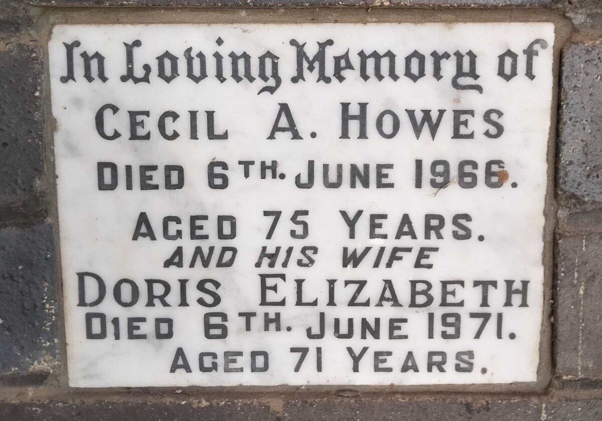 HOWES Cecil A. -1966 & Doris Elizabeth -1971