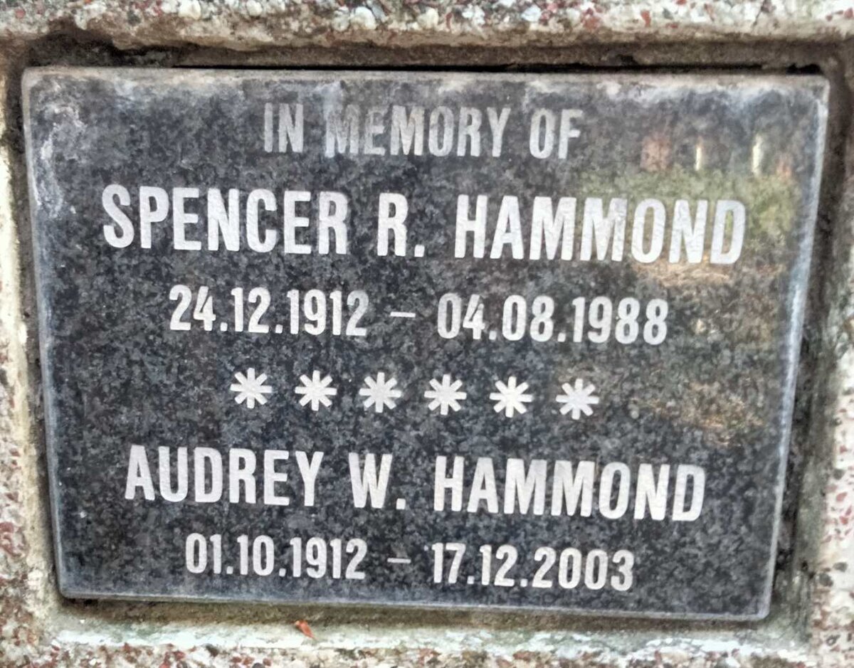 HAMMOND Spencer R. 1912-1988 & Audrey W. 1912-2003