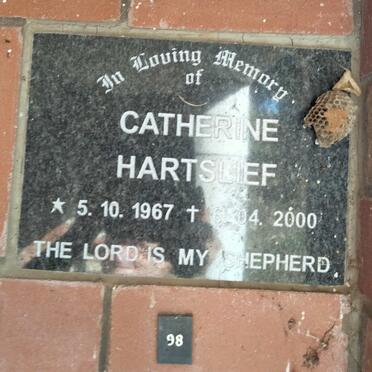 HARTSLIEF Catherine 1967-2000