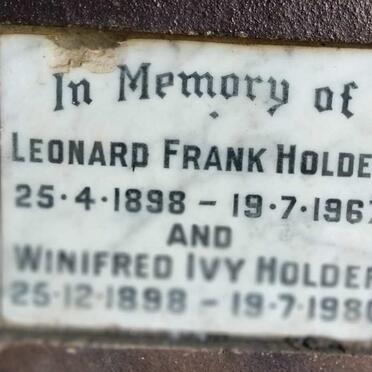 HOLDER Leonard Frank 1898-1967 & Winifred Ivy 1898-1980