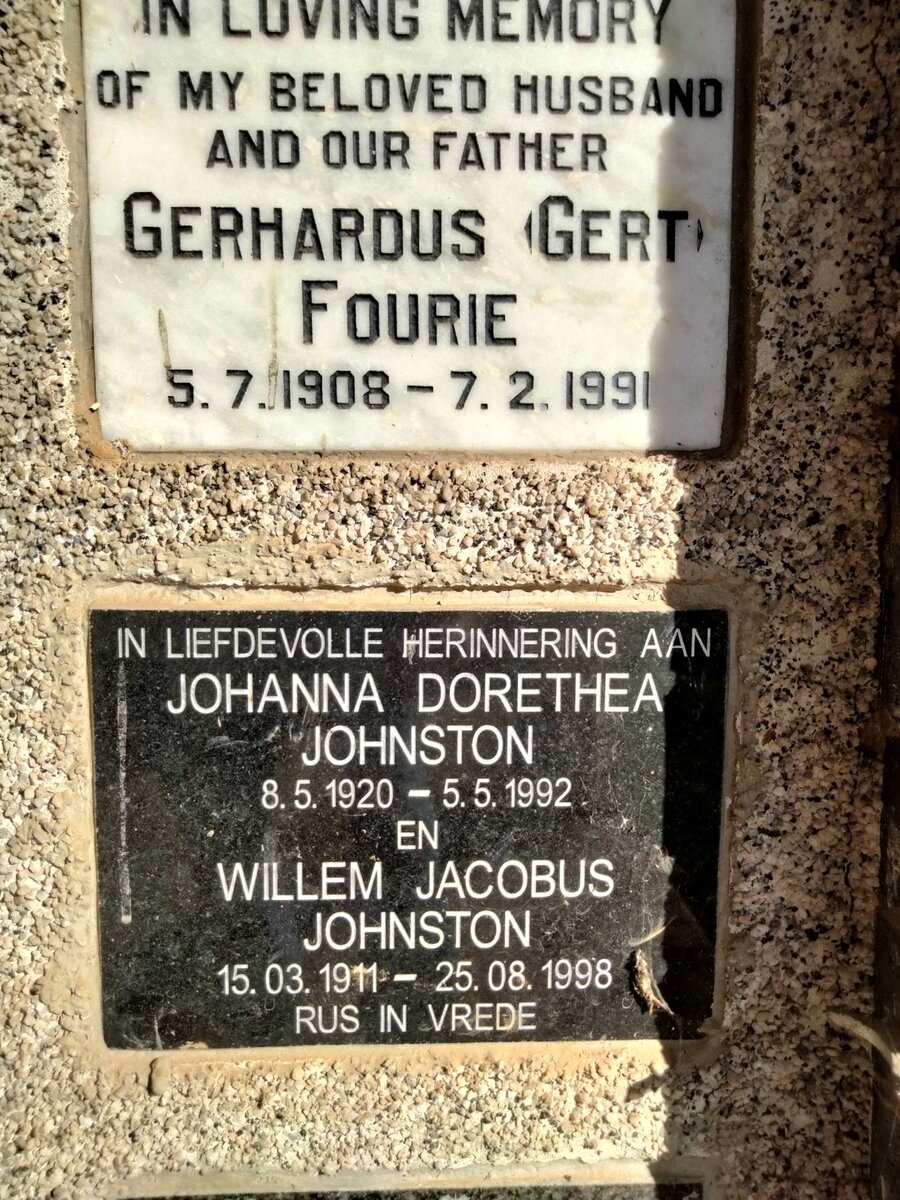 JOHNSTON Willem Jacobus 1911-1998 & Johanna Dorethea 1920-1992