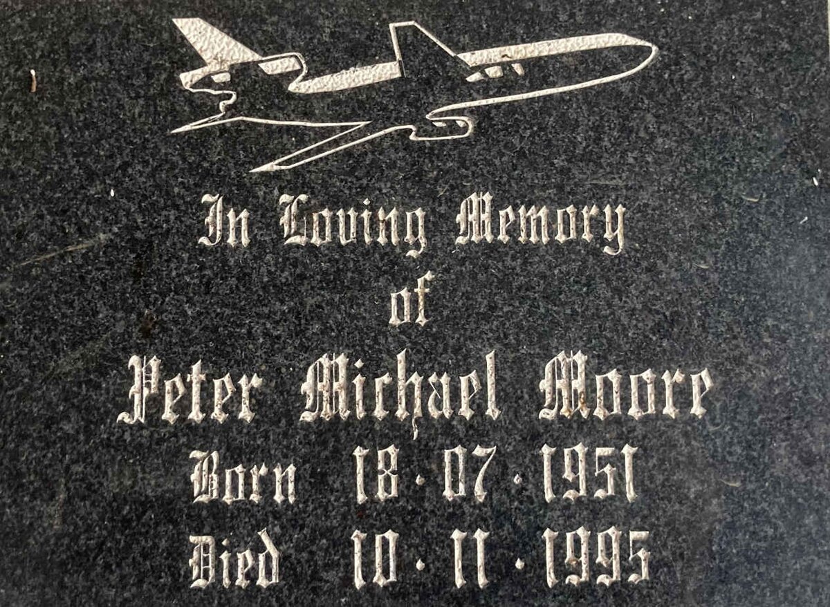 MOORE Peter Michael 1951-1995