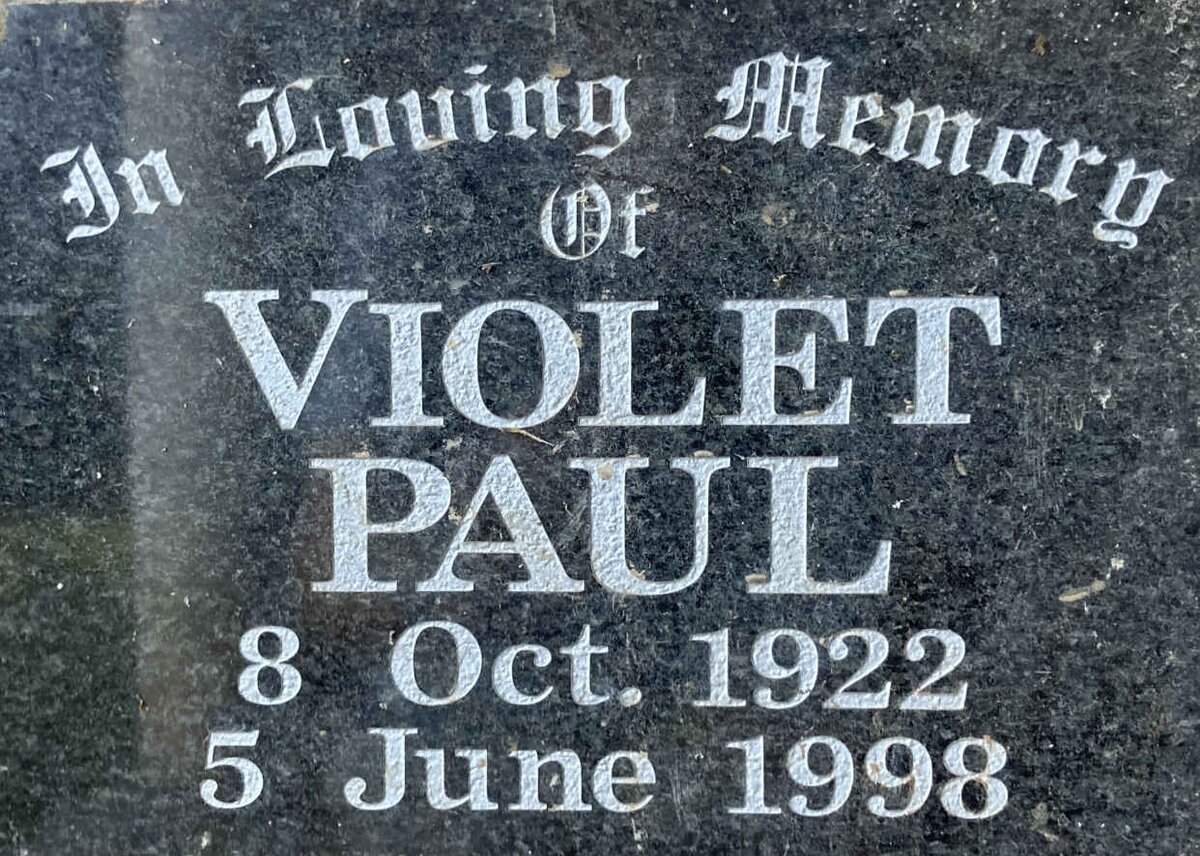 PAUL Violet 1922-1998