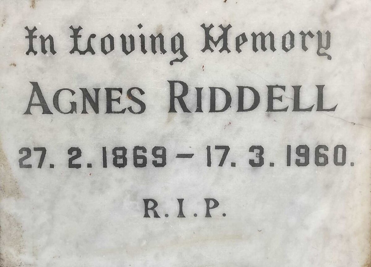 RIDDELL Agnes 1869-1960
