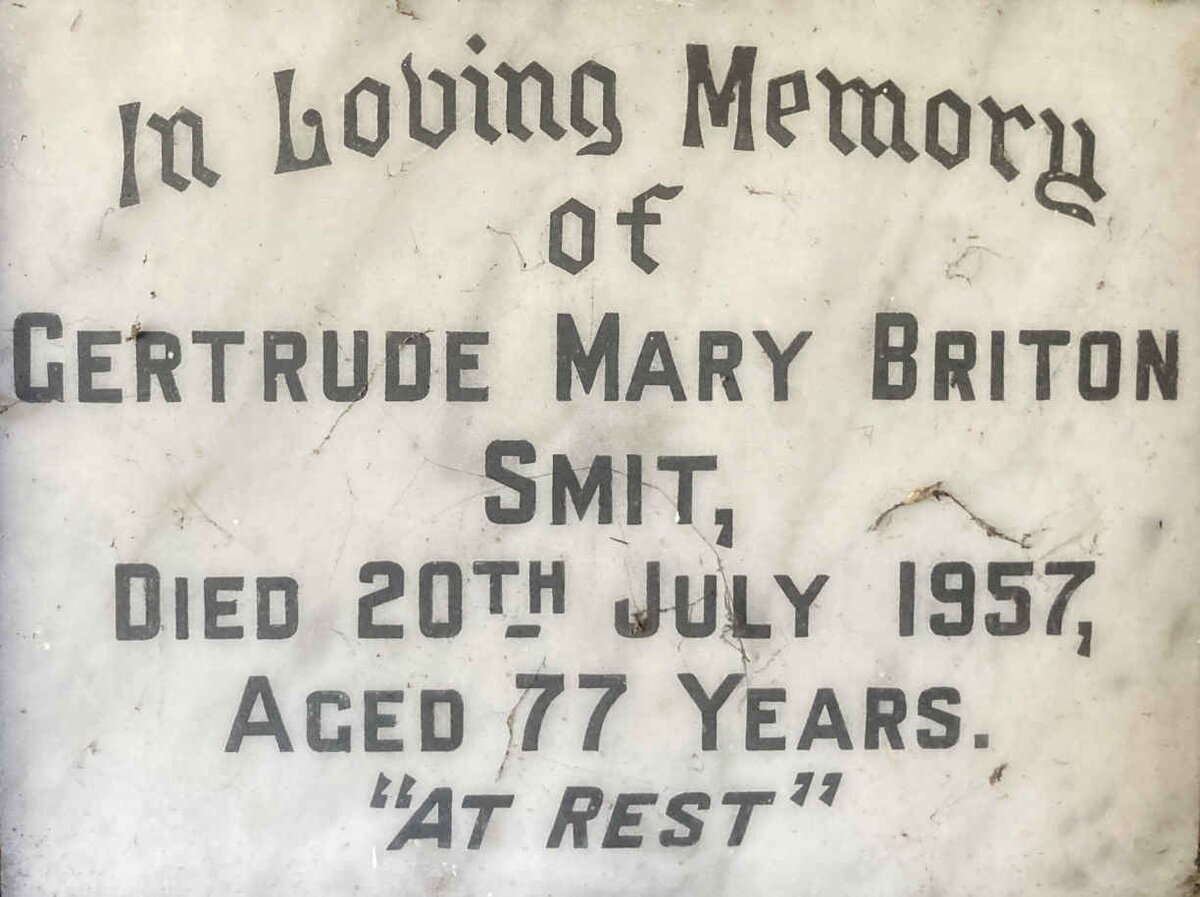 SMIT Gertrude Mary Briton -1957