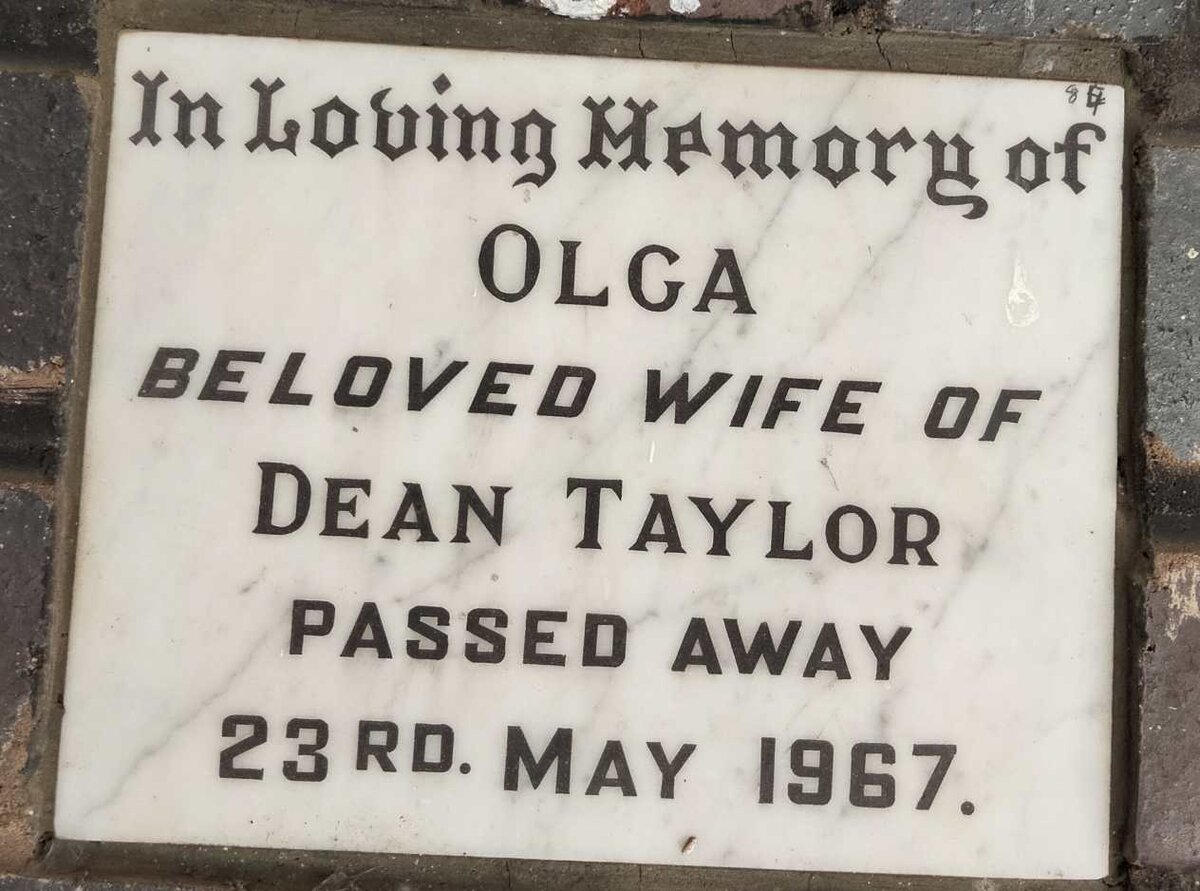 TAYLOR Olga -1967