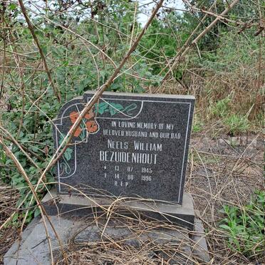 BEZUIDENHOUT Neels William 1945-1996