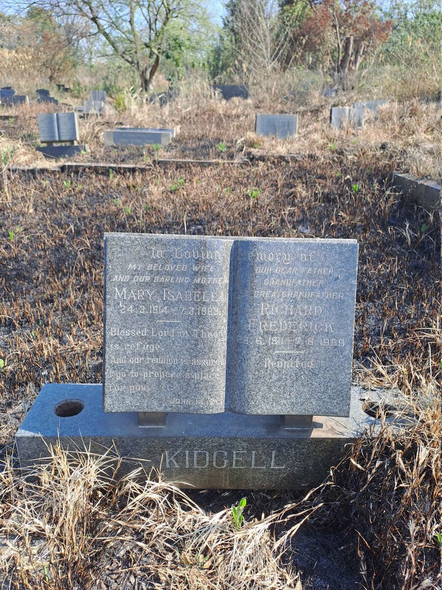 KIDGELL Richard Frederick 1911-1989 & Mary Isabella 1914-1969