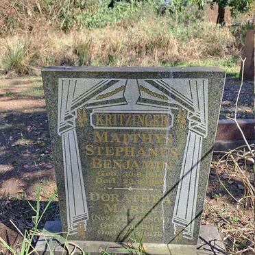 KRITZINGER Matthys Stephanus Benjamin 1914-1989 & Dorathea Maria THOMPSON 1915-1978