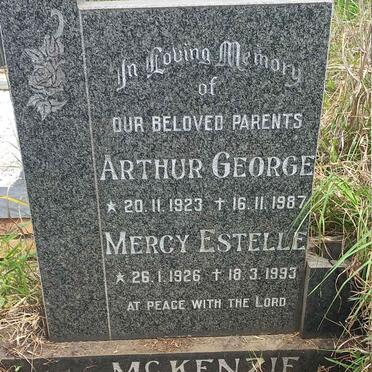 MCKENZIE Arthur George 1923-1987 & Mercy Estelle 1926-1993