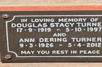 TURNER Douglas Stacy 1919-1997 & Ann Dering 1926-2012