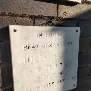 DAVIS Julia 1970-1990
