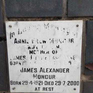 MONCUR James Alexander 1921-2000 &amp; Annie Frew 1920-1983
