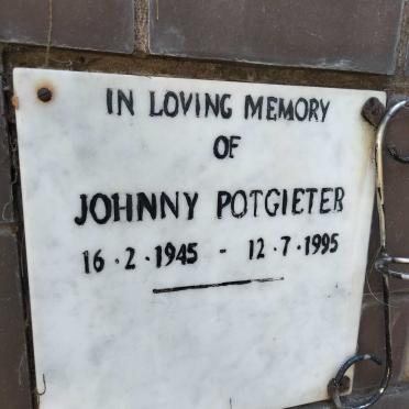 POTGIETER Johnny 1945-1995