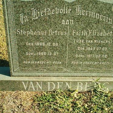 BERG Faith Elizabeth, van den nee VAN NIEKERK 1943-1977 :: VAN DEN BERG Stephanus Petrus 1966-1966