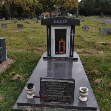SKEET Ronnie 1924-1999 &amp; Eunice 192?-20??