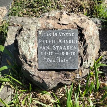 STAADEN Peter Arnold, van 1917-1970