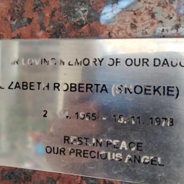 KO? Elizabeth Roberta, de 1955-1978