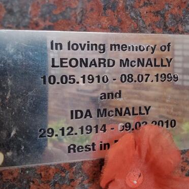 MCNALLY Leonard 1910-1999 & Ida 1914-2010