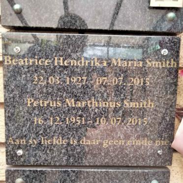 SMITH Petrus Marthinus 1951-2015 & Beatrice Hendrika Maria 1927-2015