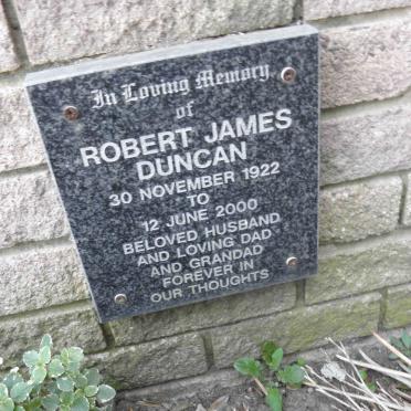 DUNCAN Robert James 1922-2000