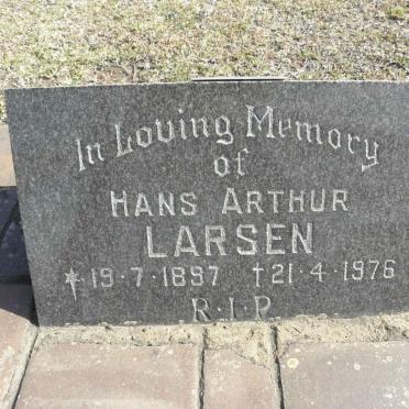 LARSEN Hans Arthur 1897-1976
