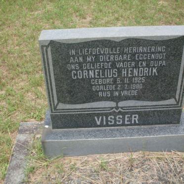 V - Vanne :: Surnames - V