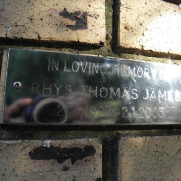 JAMES Rhys Thomas 1927-2005