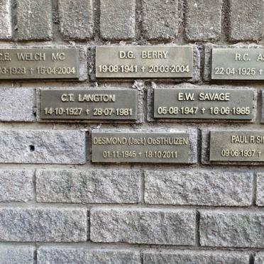 03. Plaques