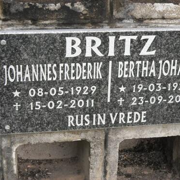 BRITZ Johannes Frederik 1929-2011 &amp; Bertha Johanna 1927-2011