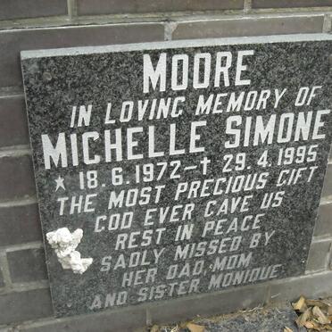 MOORE Michelle Simone 1972-1995