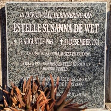 WET Estelle Susanna, de 1963-2021